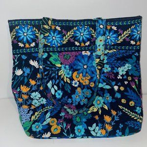 Vera Bradley tote bag with change purse